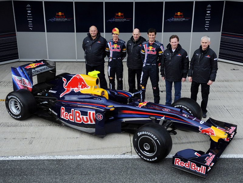 Illustration for article titled Red Bull Racing 2009 RB5 F1 Car Debuts At Circuito De Jerez, Gets Wings
